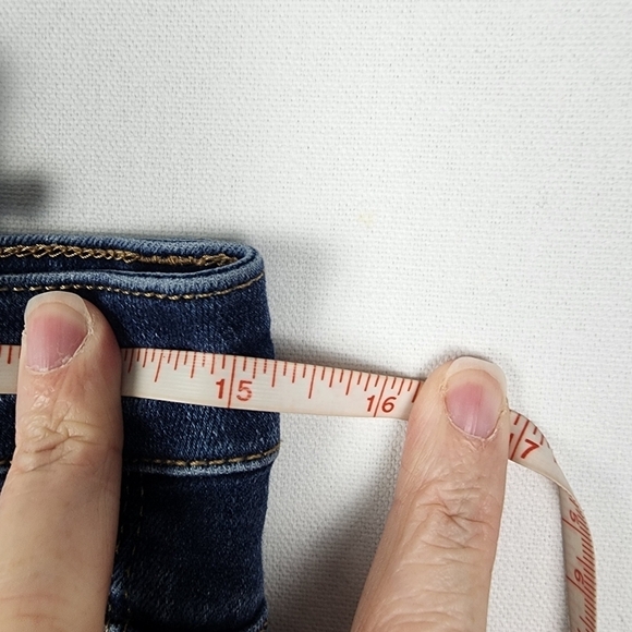 Soft Surroundings Straight Leg Asymmetrical Raw Hem Jeans Size 8 - Picture 3 of 6